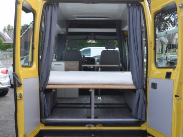 Peugeot Boxer 270 CS TDdi 2.5